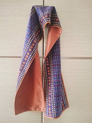 Trussardi satin double-sided scarf like new, red and purple