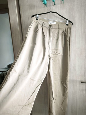 Vassia Kostara pants like new, beige, size large