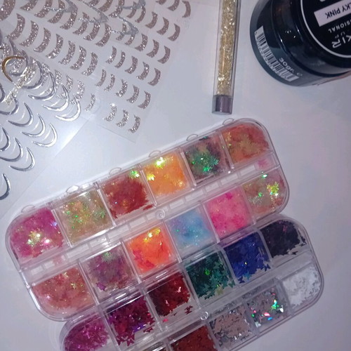 Manicure gel for builder nails and stickers like new