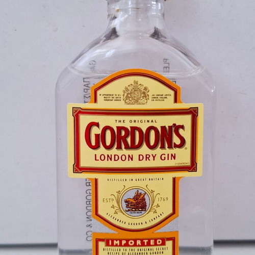 Gordon’s Gin collectible miniature sealed, plastic bottle