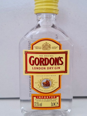 Gordon’s Gin collectible miniature sealed, plastic bottle