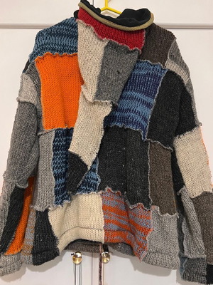 Knitted cardigan with lining size M like new, multicolor