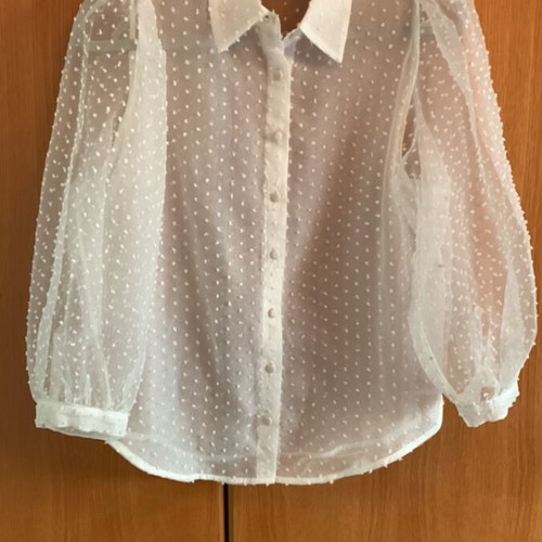 Sheer polka dot shirt with puffed 3/4 sleeves Stradivarius like new, white
