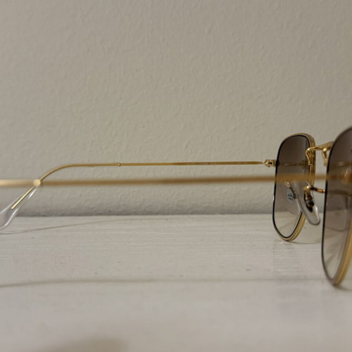 Ray-Ban Frank RB3857 sunglasses like new, Legend Gold frame with green G-15 lenses