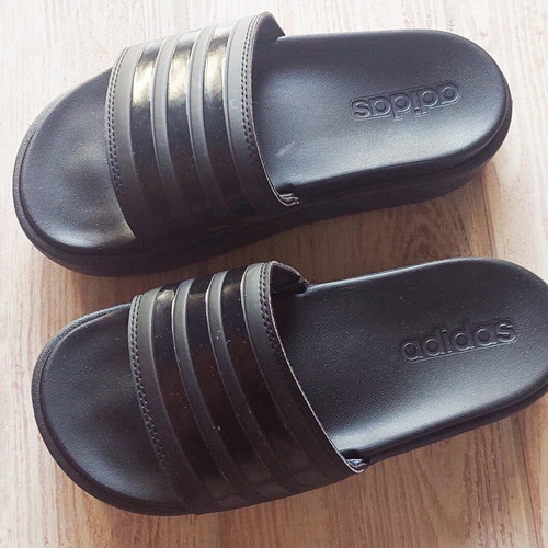 Adidas Adilette women's slippers size 37 like new black