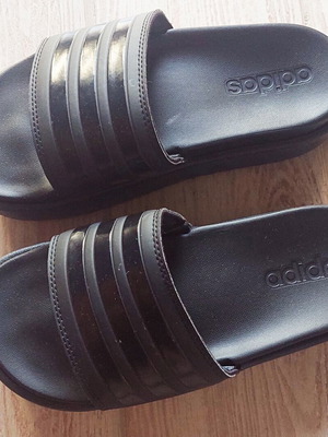 Adidas Adilette women's slippers size 37 like new black