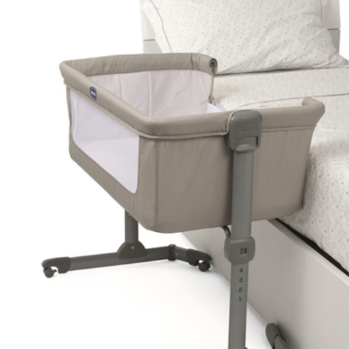 Chicco Next 2 Me Essential Dune Re Lux crib like new