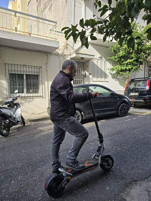 Kukirin A1 electric scooter like new