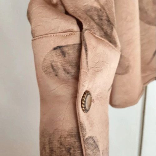 Nidodileda shirt new, brown and gold, size S