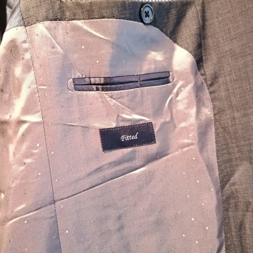 Tommy Hilfiger Fitter Men's Suit like new, gray anthracite with purple lining