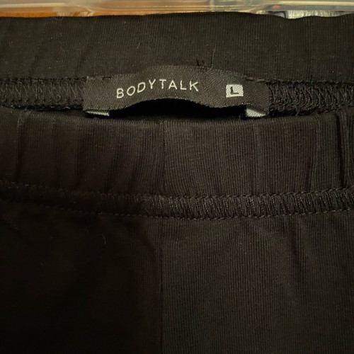 Bodytalk leggings new, size L fitting M, black