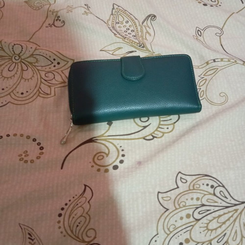 Leather wallet like new, green