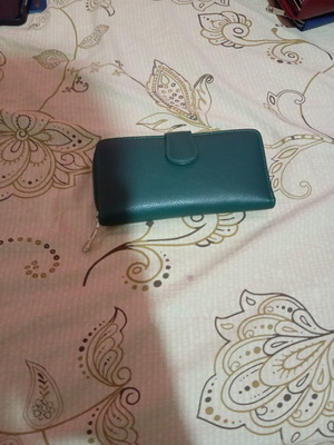 Leather wallet like new, green