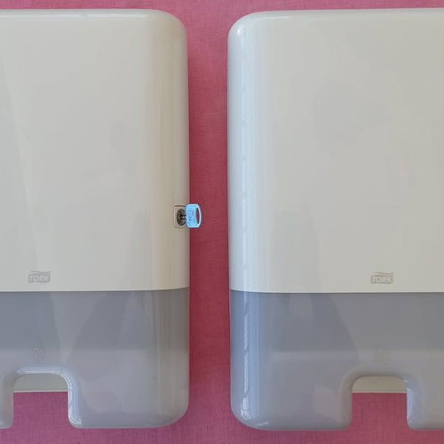 Tork 552000 hand towel dispensers like new, set of 2