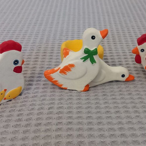 Easter egg holders like new, set of 4 pieces