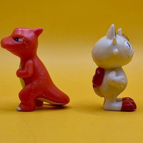 Pokemon Nintendo PVC figures Charmeleon and Meowth