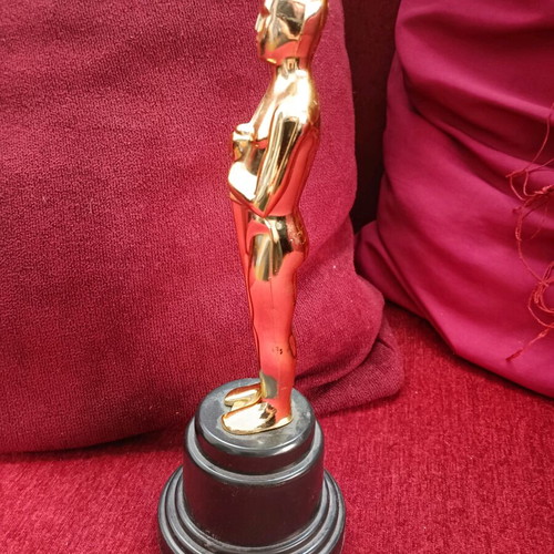 Oscar statuette like new, imitation from America