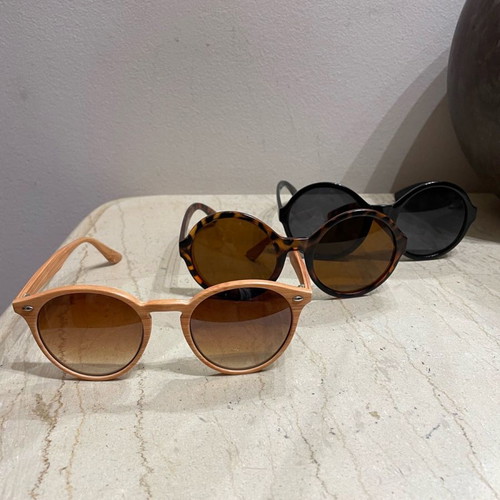 Anonymous sunglasses used, set of 3 pieces