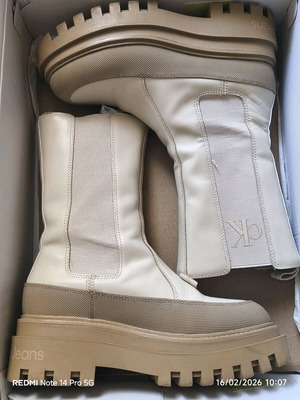 Calvin Klein boots like new, size 38, white and beige