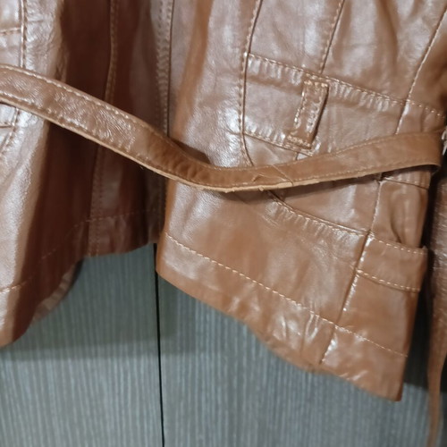 Vero Moda leather jacket like new, brown, with buttons and belt