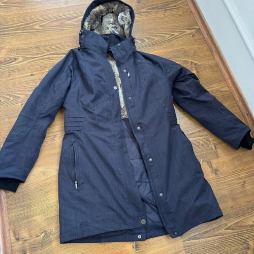 Vaude women's jacket like new, waterproof SympaTex, size s-m