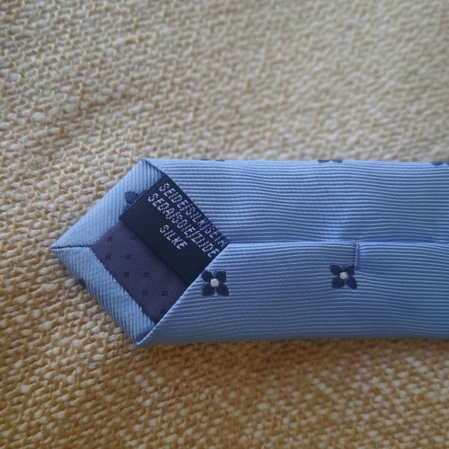 Mark7 Silk Tie Like New, Turquoise Geometric Pattern