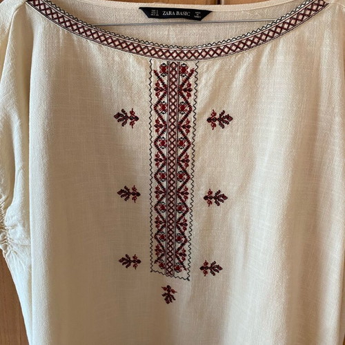 Zara blouse new with embroidery, beige multicolor, size S