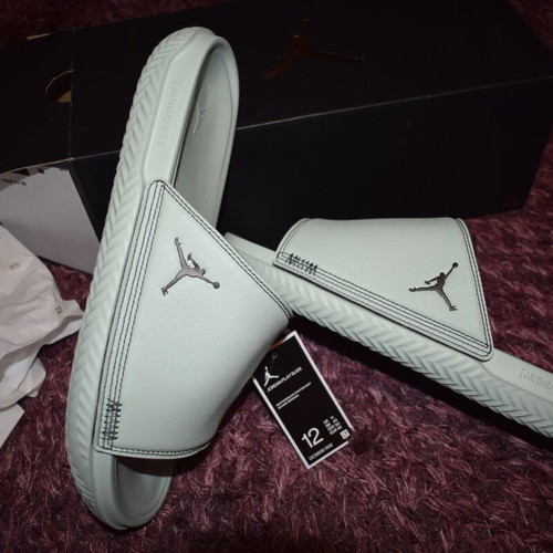 Jordan Play Slide Men's Slippers new, mint color, size 46