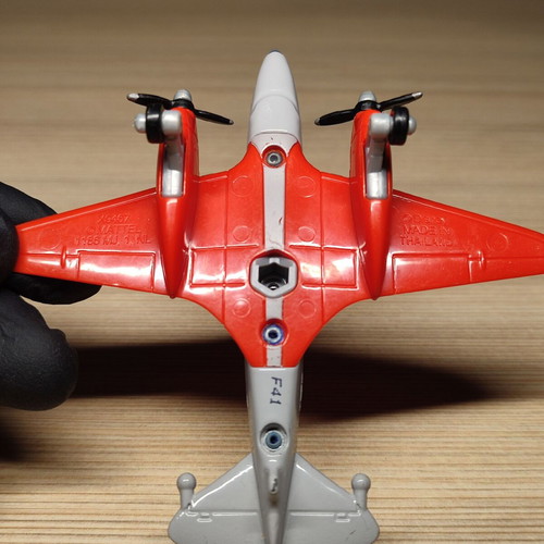Mattel Disney Pixar Planes Bulldog metal airplane like new