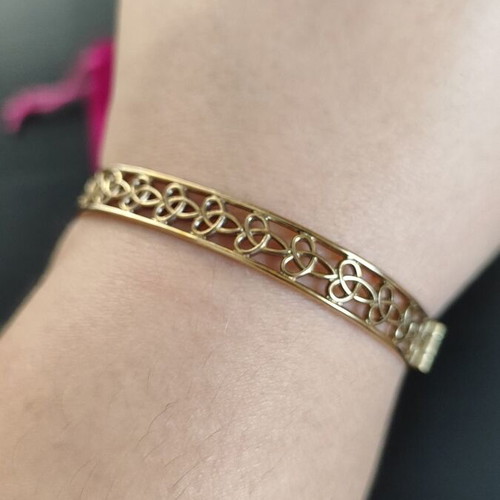 Gold stainless steel bracelet with unique design like new