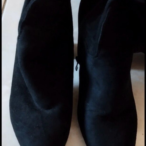 Sante over-the-knee boots black, like new, suede