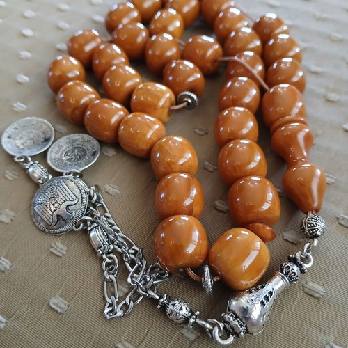 Bakelite komboloi worry beads, 33 beads, traditional oriental finish