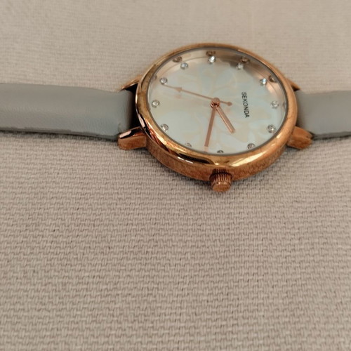 Sekonda tree of life women's watch used, gray with rhinestones