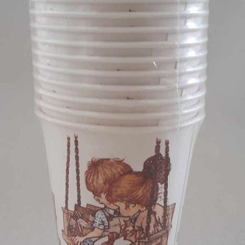 Sarah Kay paper cups new, pack of 15 pieces