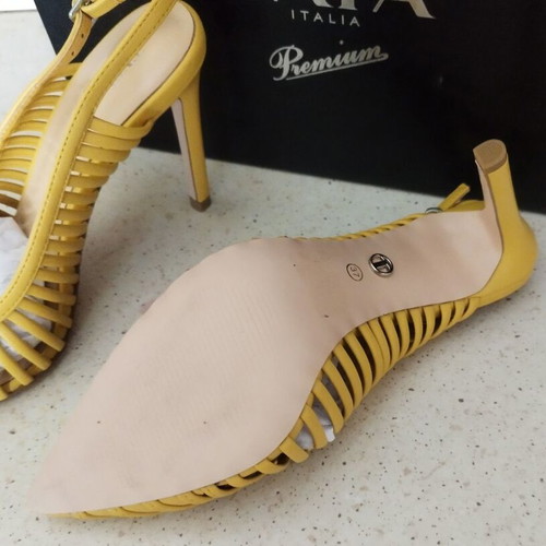 Tata Italia summer heels new, yellow, size 37