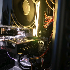 Corsair Vengeance RGB Pro SL 32GB DDR4 RAM με 2 Modules (2x16GB) και Ταχύτητα 3600 για Desktop