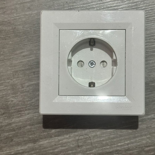 Plesia sockets and switches single and double used