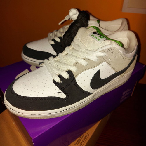 Nike SB Dunk Low Pro "Chlorophyll" new, size 43