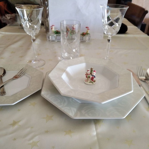 Elegant Lines Bohemia 46-piece porcelain serving set