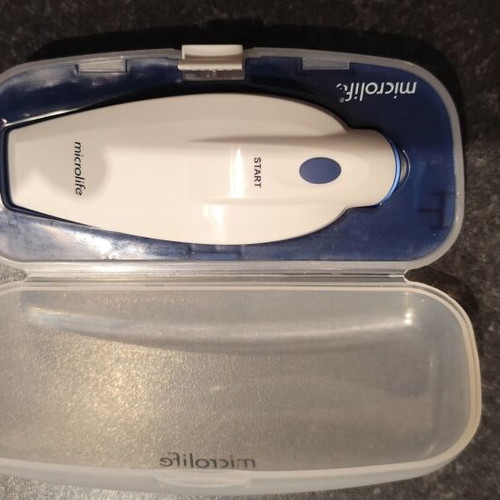 Digital ear thermometer like new
