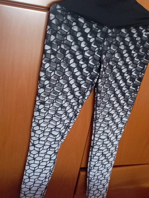 Sports leggings size M, Airflow fabric, like new, black and white