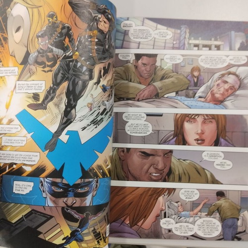 Nightwing Issue 70 like new Joker War Tie-In