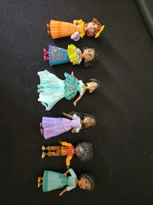 Encanto and Wish figures set of 6 used
