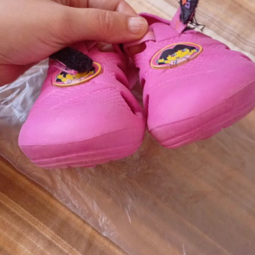 Dora Girls' Water Shoes Size 24 Like New Pink