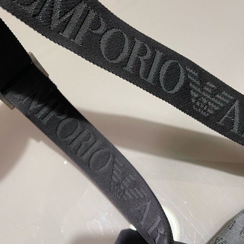 Τσάντα ταχυδρόμου Emporio Armani χιαστί μεταχειρισμένη, μαύρο και γκρι