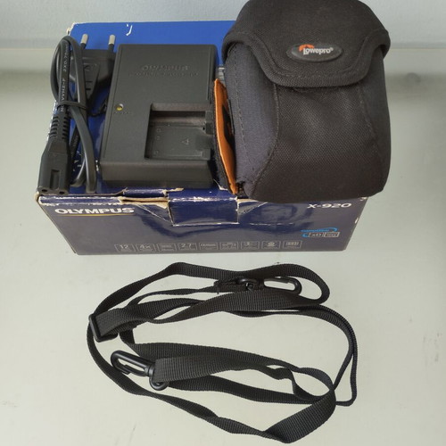 Olympus Camedia C-765 Ultra Zoom σαν καινούργια, πλήρες πακέτο