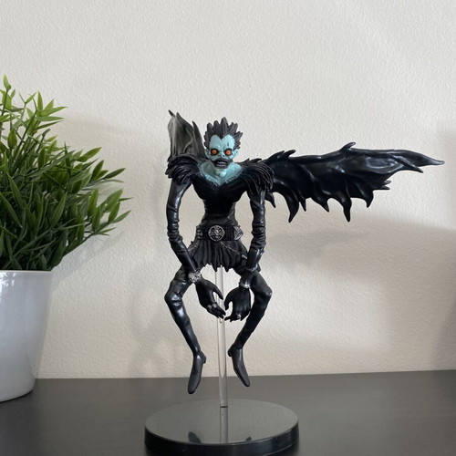 Death Note Ryuk Figure like new