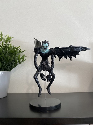 Death Note Ryuk Figure like new