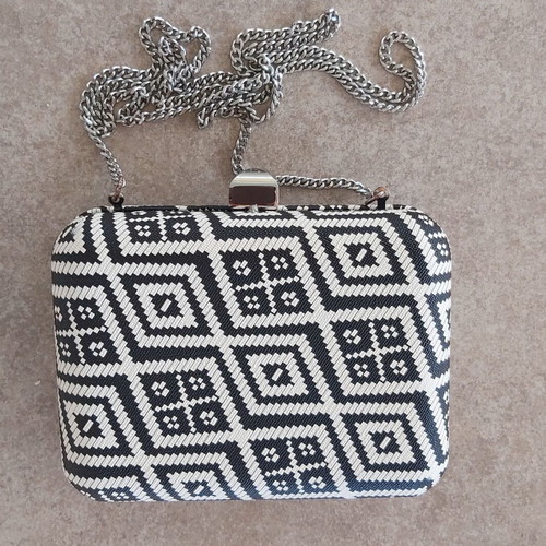 Zara shoulder bag new with chain and ethnic design