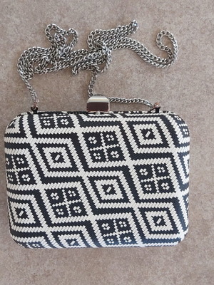 Zara shoulder bag new with chain and ethnic design